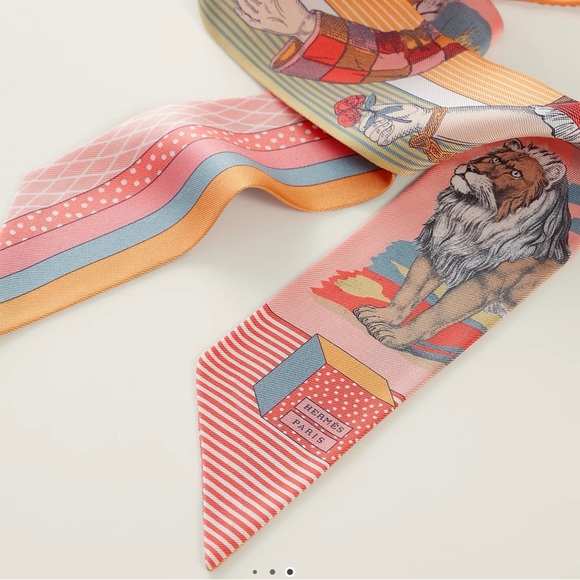 Hermes Jungle Print Silk Twilly Scarf - Pink, Orange, Yellow - Picture 4 of 5
